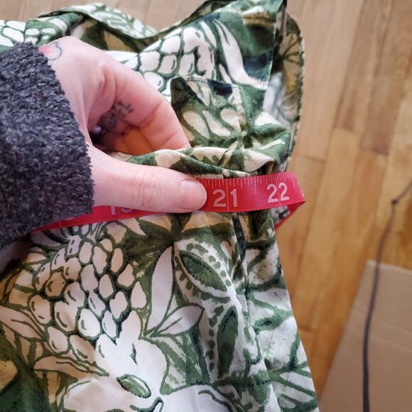 Jade Fashions Made In Hawaii Green Ivory Pineapple Short Sleeve Midi Dress - Picture 3 of 7